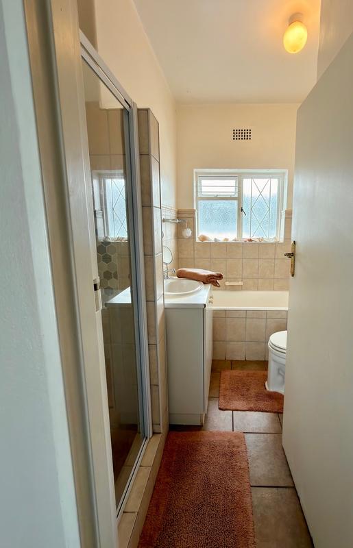 To Let 2 Bedroom Property for Rent in Fish Hoek Western Cape
